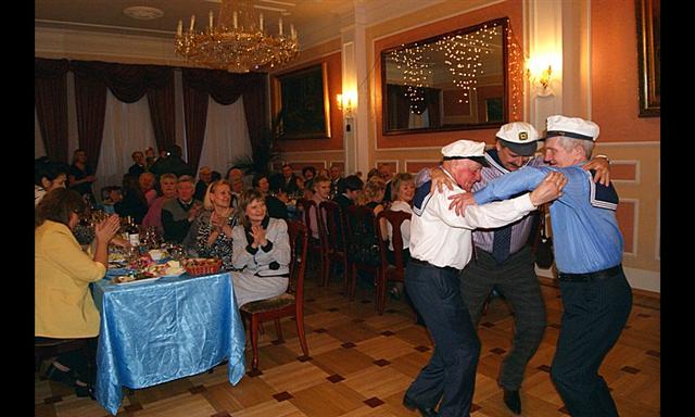 Балтийский флот не подведет - костюмированное поздравление на юбилее