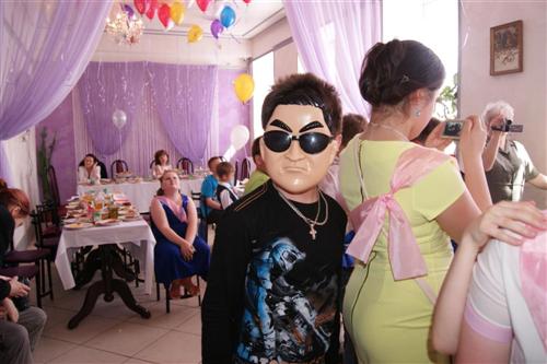 Необычные гости на нашем празднике